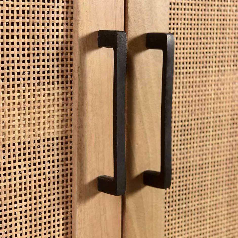 Pharao24 Dielenkleiderschrank Mezval> Massivholzmöbel|Dielenschränke