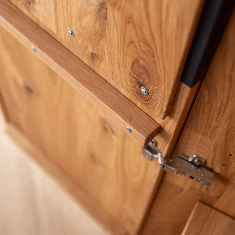 Pharao24 Holzkleiderschrank Bibliana> Massivholzmöbel|Drehtürenschränke